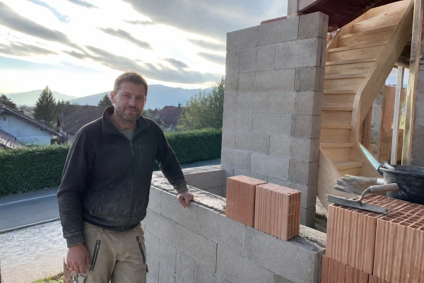 Artisan maçon extension maison individuelle Chapareillan